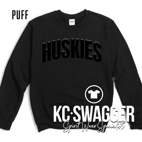 MRMS HUSKIES BLACK GILDAN SWEATSHIRT